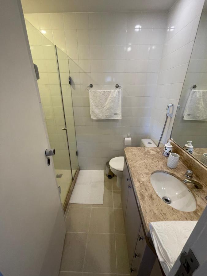 Flat No Leblon, 2 Quadras Da Praia, Academia E Arrumacao Diaria Na Rua Dias Ferreira By Tata Río de Janeiro
